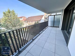  Appartement � louer 4 pi�ces 80 m�