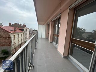  Appartement à louer 1 pièce 40 m²