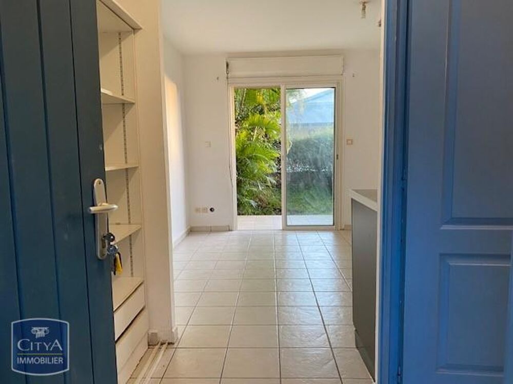 location Appartement - 1 pièce(s) - 21 m² Le Tampon (97430)