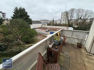  Appartement à louer 3 pièces 60 m²
