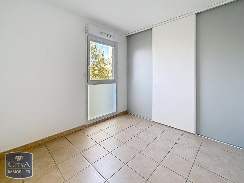 location Appartement - 3 pièce(s) - 75 m² Nimes (30900)