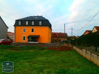  Appartement à louer 3 pièces 75 m²