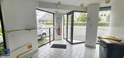   Location / Local Commercial - 169 m² 