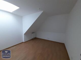 Appartement à louer 3 pièces 84 m²