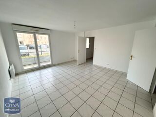  Appartement à louer 3 pièces 65 m²