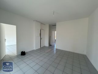  Appartement à louer 2 pièces 45 m²