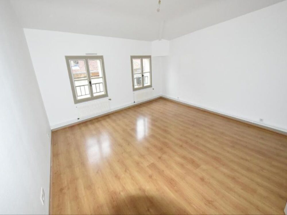 Nous vous proposons à la location un superbe appartement....