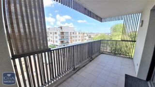  Appartement à louer 4 pièces 104 m²