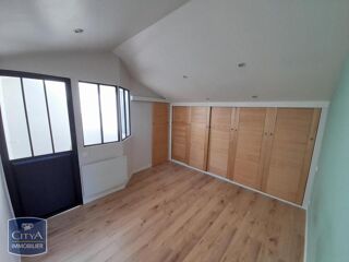  Appartement à louer 5 pièces 108 m²