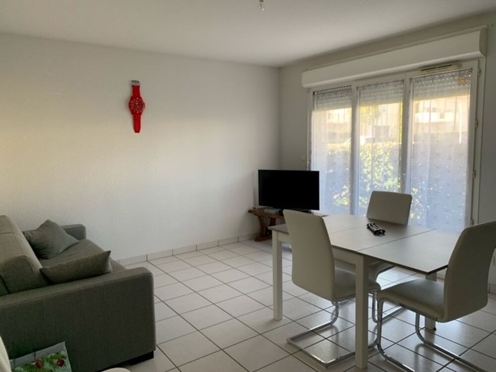 EXCLUSIVITÉ - APPARTEMENT 3 PIÈCES AVEC TERRASSE À louer....