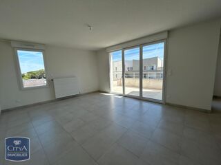  Appartement à louer 3 pièces 66 m²