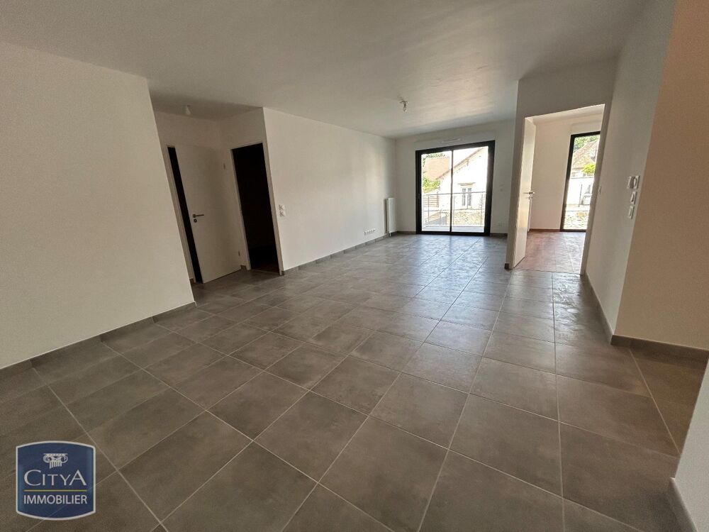 location Appartement - 3 pièce(s) - 75 m² Vaux-le-Pénil (77000)