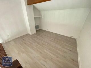  Appartement à louer 1 pièce 27 m²