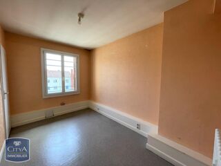  Appartement à louer 4 pièces 76 m²