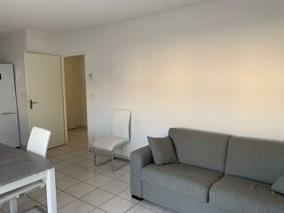  Appartement à louer 3 pièces 55 m²