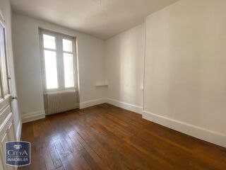  Appartement à louer 4 pièces 69 m²