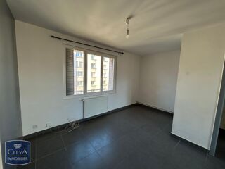  Appartement à louer 4 pièces 68 m²