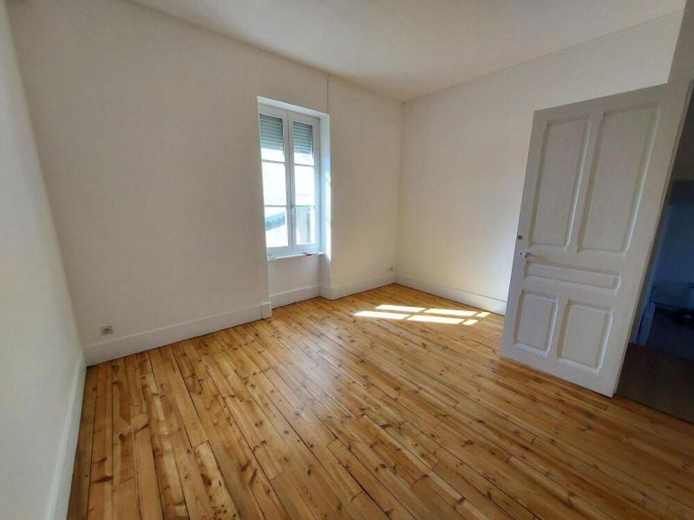 location Appartement - 3 pièce(s) - 83 m² Boisset-lès-Montrond (42210)