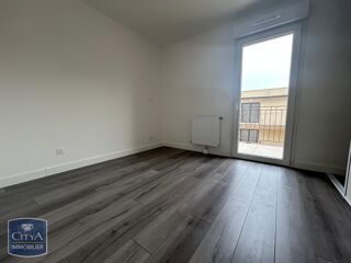  Appartement à louer 4 pièces 85 m²