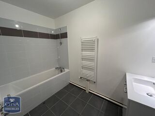  Appartement à louer 3 pièces 69 m²
