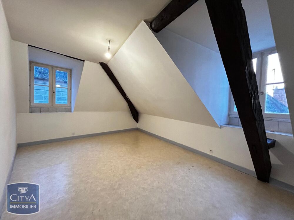 CENTRE-VILLE : Appartement T2 situé dans le coeur de vill....