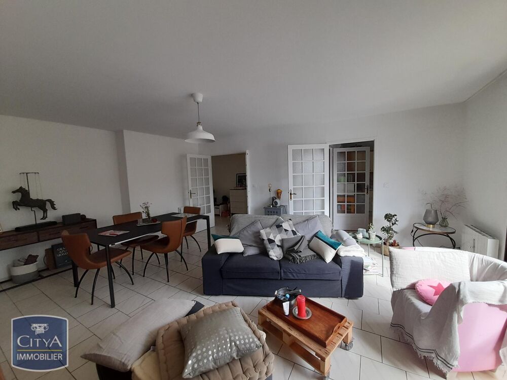 location Appartement - 4 pièce(s) - 97 m² Laval (53000)