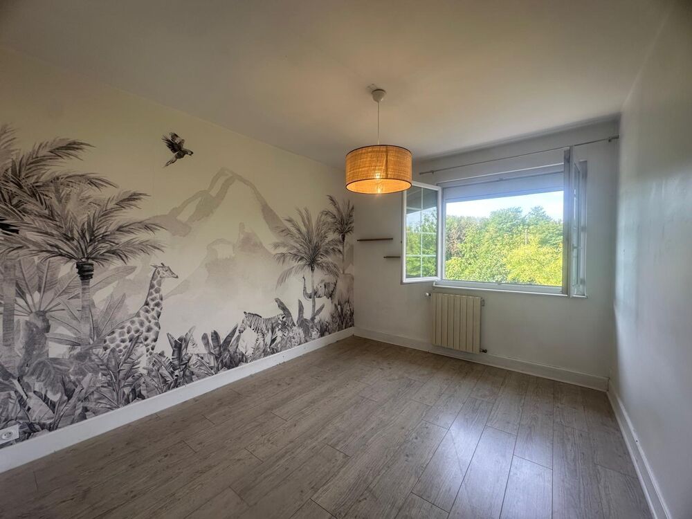 location Appartement - 5 pièce(s) - 130 m² Mâcon (71000)