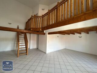  Appartement à louer 3 pièces 79 m²