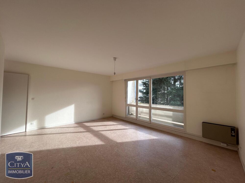 location Appartement - 4 pièce(s) - 87 m² La Chaussée-Saint-Victor (41260)
