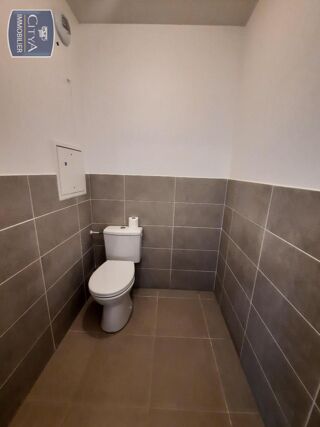  Appartement à louer 3 pièces 57 m²