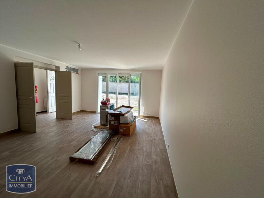 location Appartement - 3 pièce(s) - 85 m² Saint-Priest (69800)
