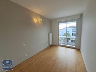  Appartement à louer 3 pièces 51 m²