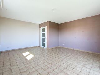  Appartement à louer 3 pièces 63 m²