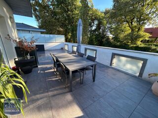  Appartement à louer 3 pièces 73 m²