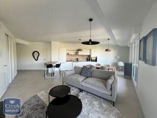  Appartement � louer 3 pi�ces 84 m�