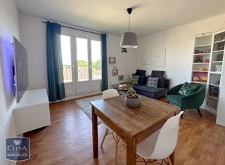  Appartement à louer 4 pièces 66 m²