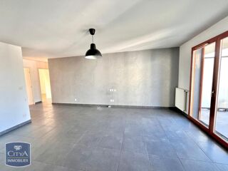  Appartement à louer 4 pièces 76 m²