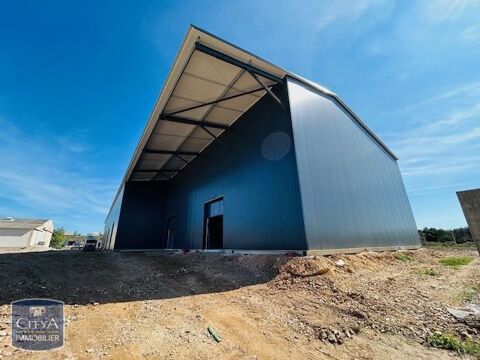 À LOUER : Local Commercial spacieux situé à Roquemaur... 3200 30150 Roquemaure