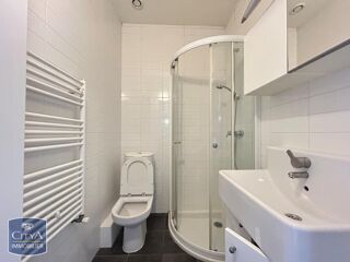  Appartement à louer 3 pièces 76 m²