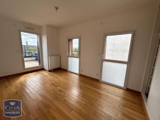  Appartement à louer 5 pièces 127 m²