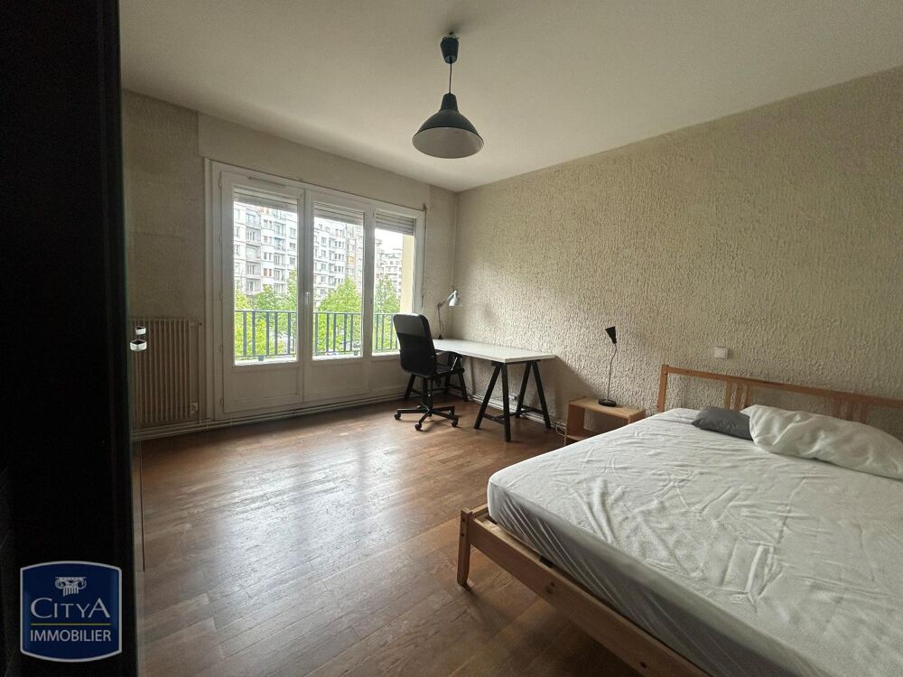A LOUER - GRENOBLE SECTEUR CAPUCHE STALINGRAD - 85 Rue M....