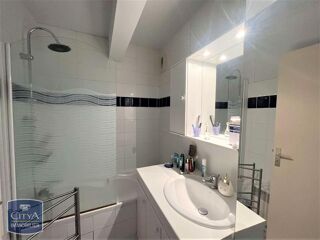  Appartement à louer 3 pièces 65 m²