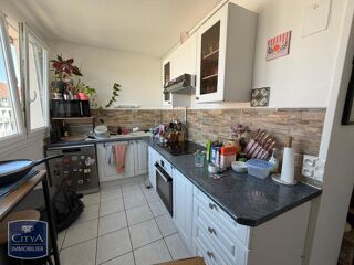  Appartement à louer 4 pièces 76 m²