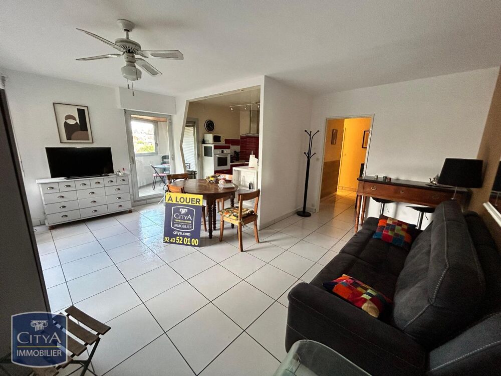 À LOUER : Appartement T3 meublé situé au coeur de la vill....