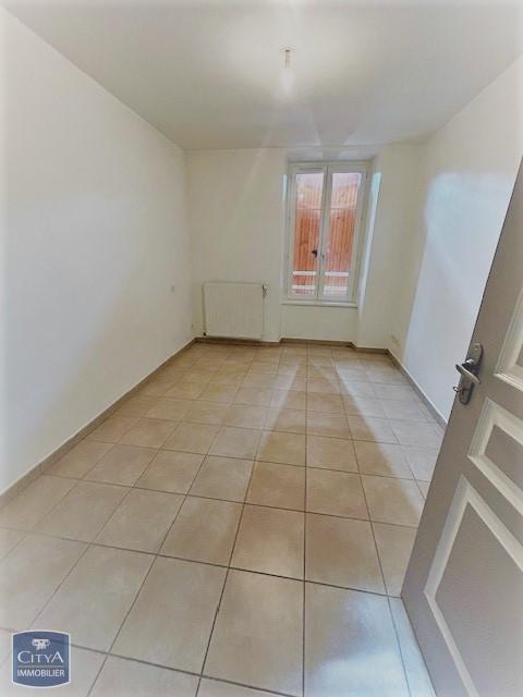  Appartement � louer 4 pi�ces 86 m�