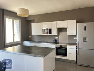 Appartement à louer 3 pièces 86 m²
