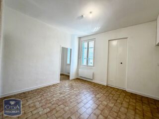  Appartement à louer 2 pièces 33 m²