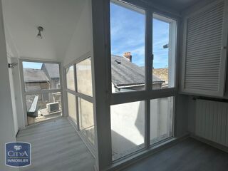  Appartement à louer 3 pièces 81 m²