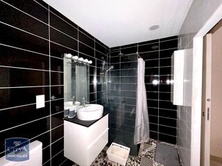  Appartement à louer 4 pièces 100 m²