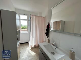  Appartement à louer 3 pièces 61 m²